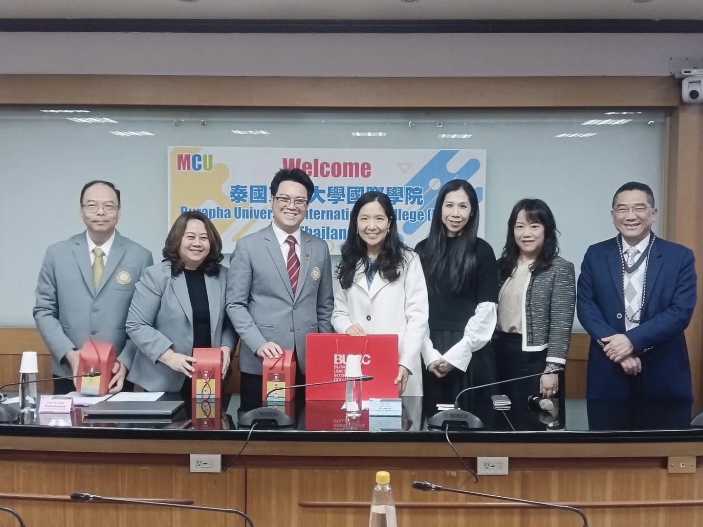 Featured image for “2025, 12, 25 國際學術交流｜BUUIC 參訪”